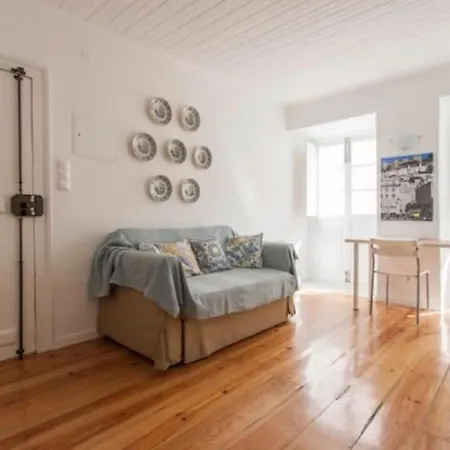 Charming Apt, Great Location شقة